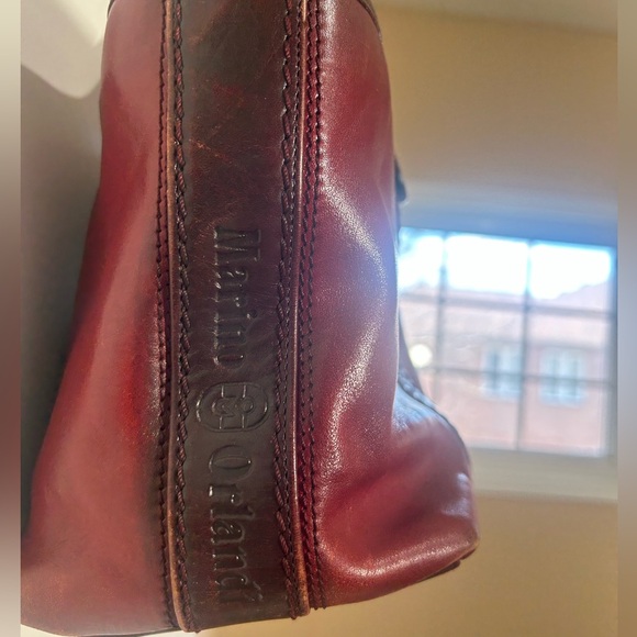 MARINO ORLANDI VINTAGE ITALIAN LEATHER SHOULDER BAG IN BURGUNDY SHADS - Picture 7 of 16